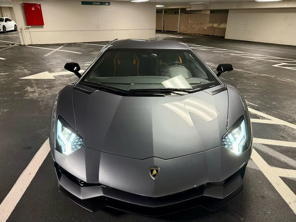 2018 Lamborghini Aventador S LP740-4 - Image 4 of 31