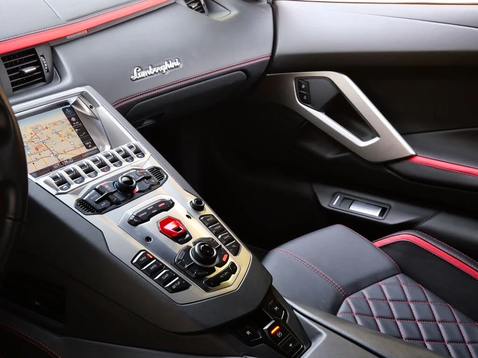 2018 Lamborghini Aventador S LP740-4 - Image 17 of 24