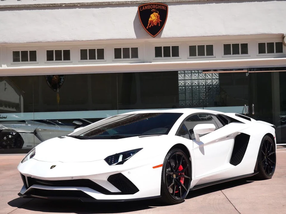 2018 Lamborghini Aventador S LP740-4 - Image 11 of 24