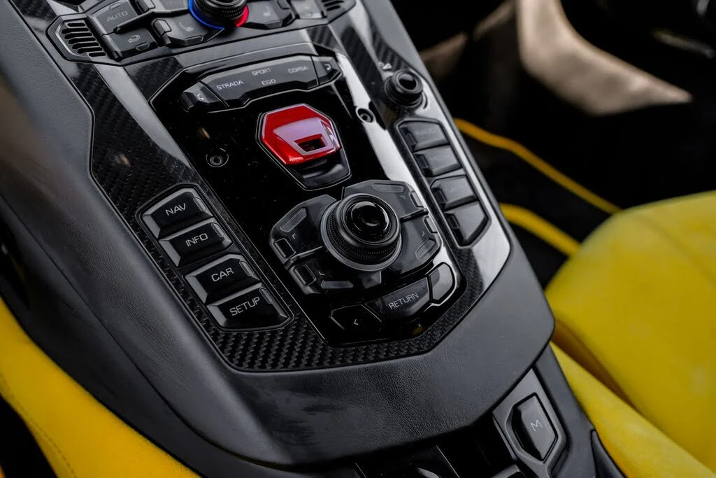 2018 Lamborghini Aventador S LP740-4 - Image 24 of 31