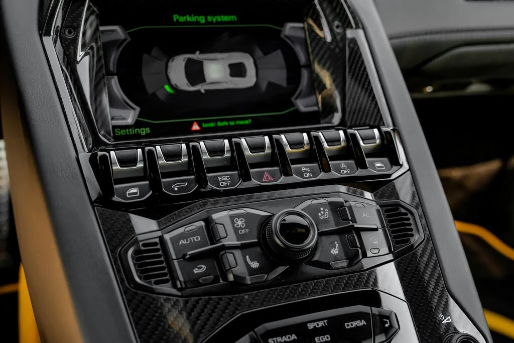 2018 Lamborghini Aventador S LP740-4 - Image 28 of 31