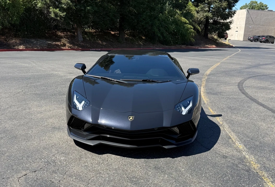 2018 Lamborghini Aventador S LP740-4 - Image 9 of 19