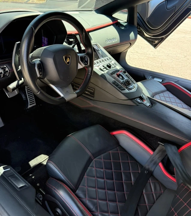 2018 Lamborghini Aventador S LP740-4 - Image 16 of 19