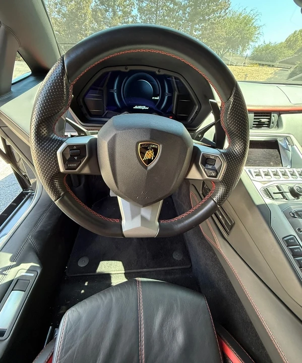 2018 Lamborghini Aventador S LP740-4 - Image 17 of 19