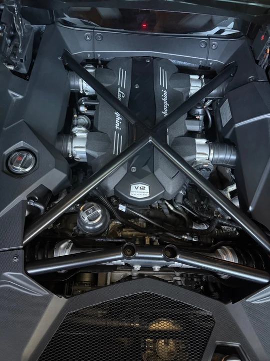 2018 Lamborghini Aventador S LP740-4 - Image 10 of 19