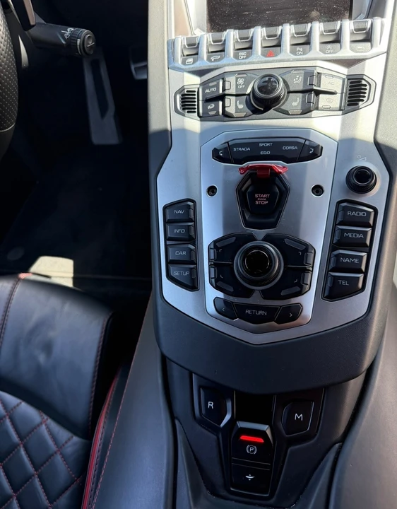 2018 Lamborghini Aventador S LP740-4 - Image 13 of 19