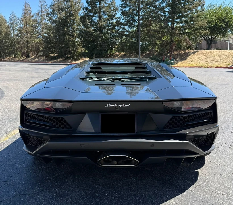 2018 Lamborghini Aventador S LP740-4 - Image 5 of 19
