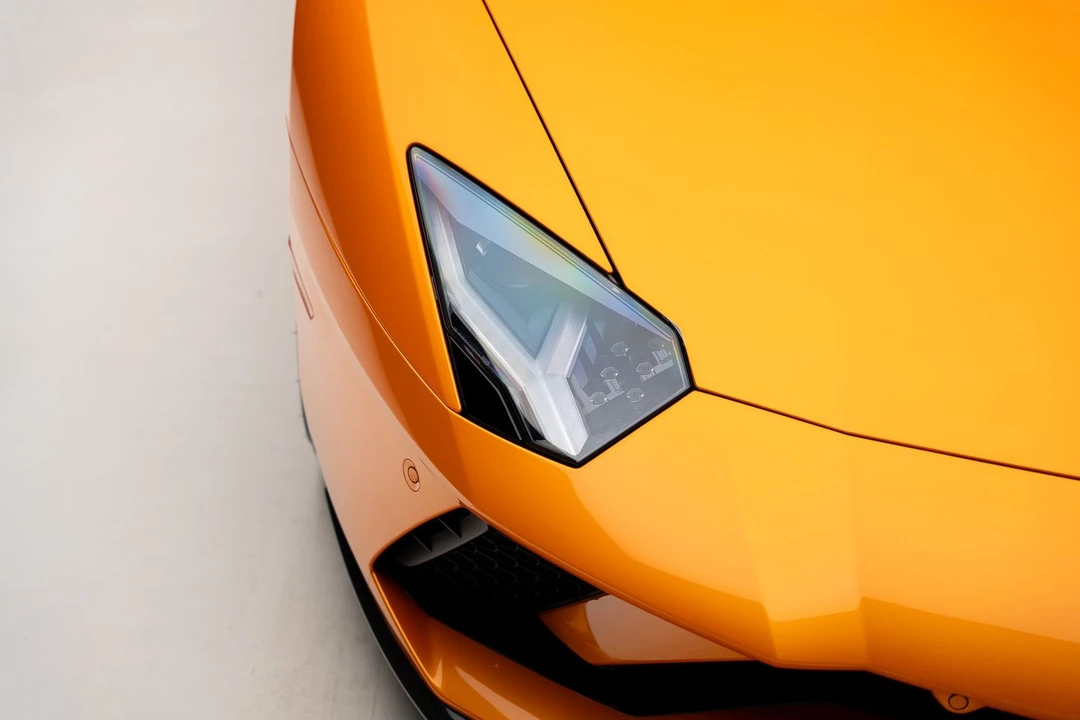 2018 Lamborghini Aventador S LP740-4 - Image 12 of 31