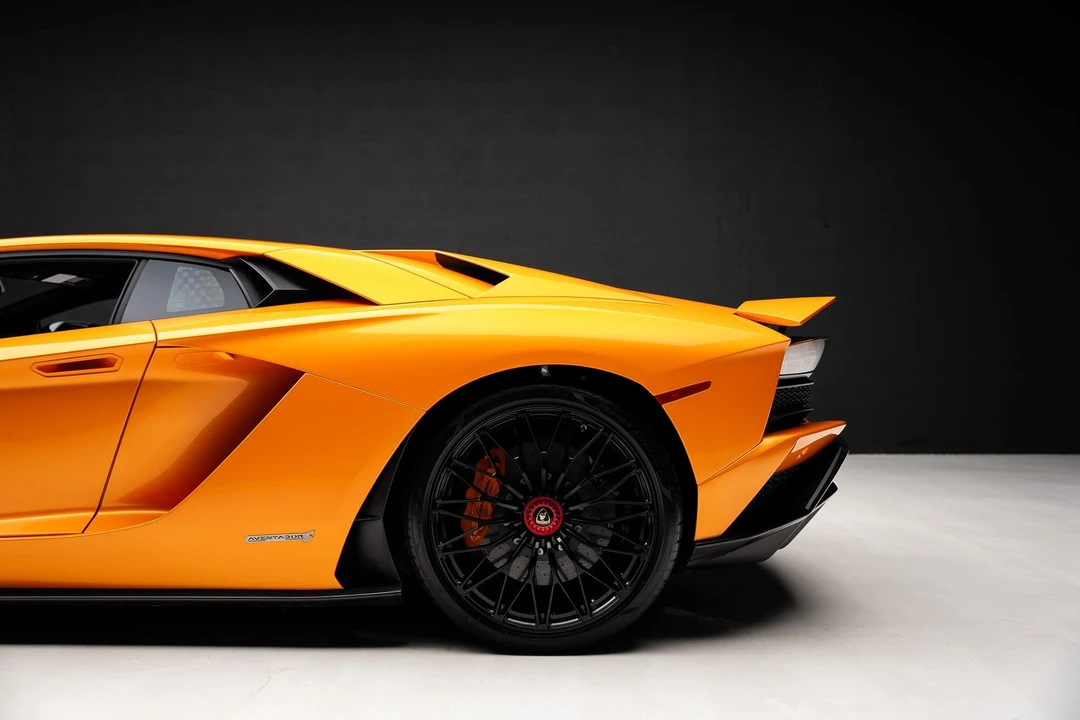 2018 Lamborghini Aventador S LP740-4 - Image 21 of 31