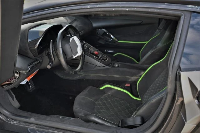 2018 Lamborghini Aventador S LP740-4 - Image 9 of 14