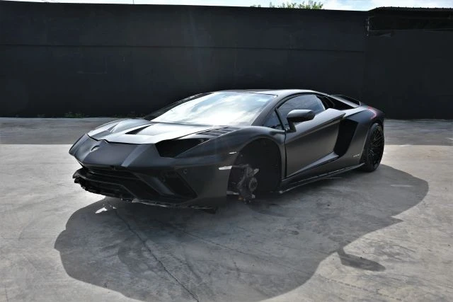 2018 Lamborghini Aventador S LP740-4 - Image 2 of 14