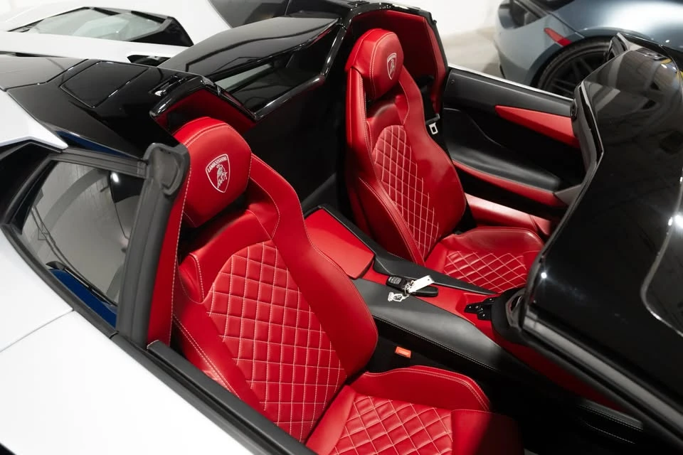 2018 Lamborghini Aventador S LP740-4 Roadster - Image 3 of 3