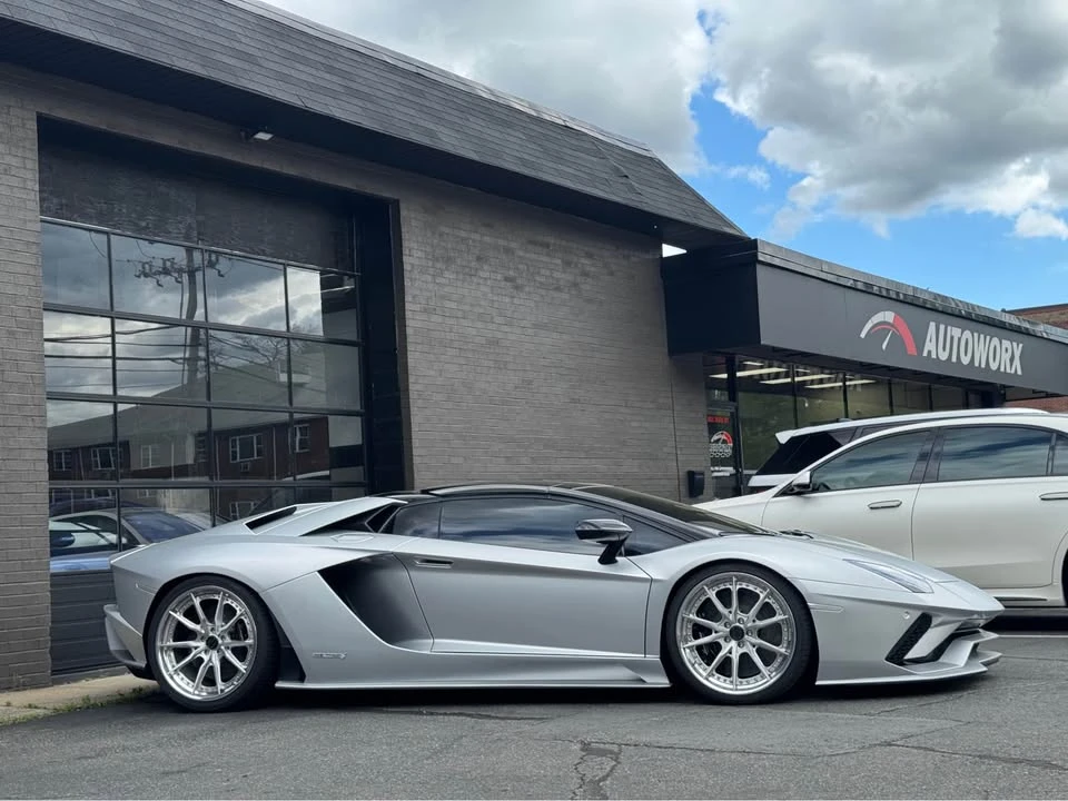 2018 Lamborghini - Image 3 of 9