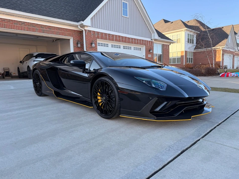 2018 Lamborghini Aventador S LP740-4 - Image 6 of 21
