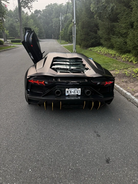 2018 Lamborghini Aventador S LP740-4 - Image 2 of 19