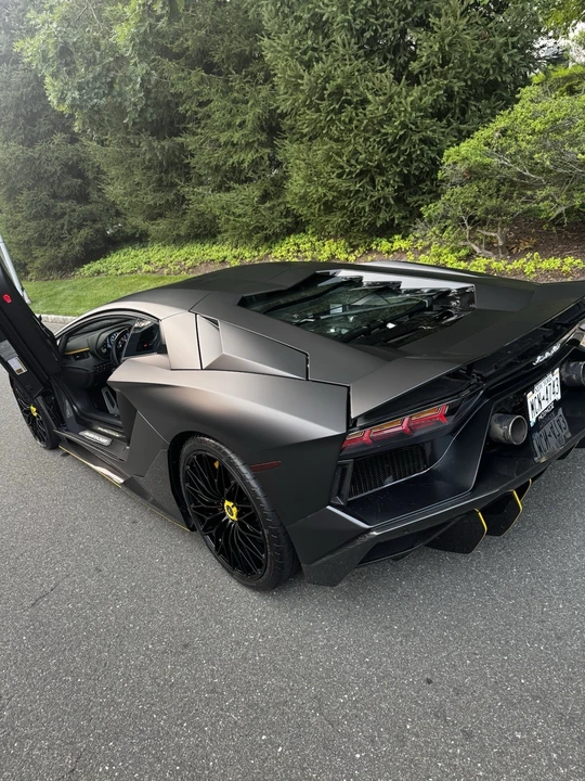 2018 Lamborghini Aventador S LP740-4 - Image 3 of 19