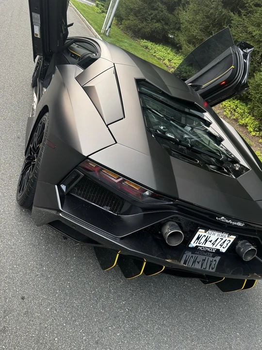 2018 Lamborghini Aventador S LP740-4 - Image 11 of 19