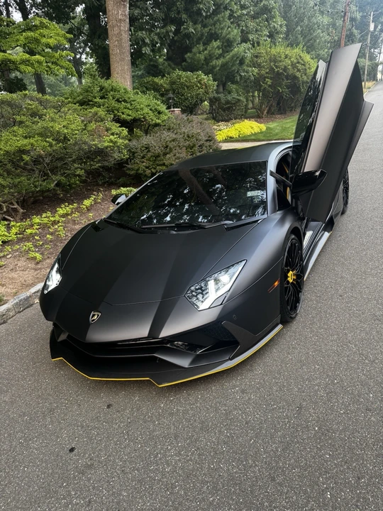 2018 Lamborghini Aventador S LP740-4 - Image 5 of 19