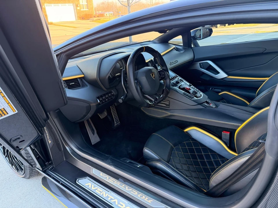 2018 Lamborghini Aventador S LP740-4 - Image 12 of 21