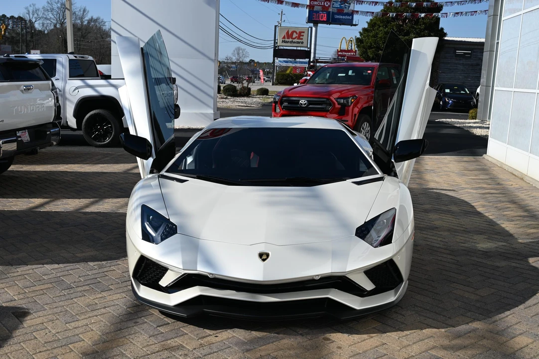 2018 Lamborghini Aventador S LP740-4 - Image 31 of 31