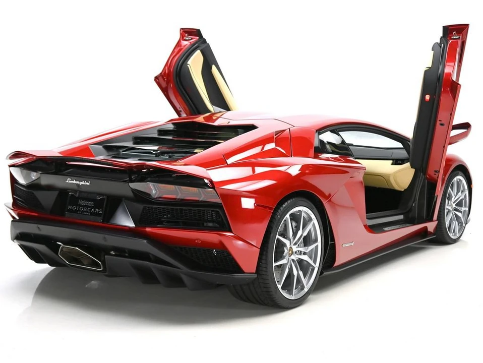 2018 Lamborghini Aventador S LP740-4 - Image 7 of 31
