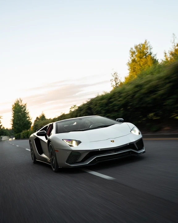 2018 Lamborghini Aventador S LP740-4 - Image 4 of 17