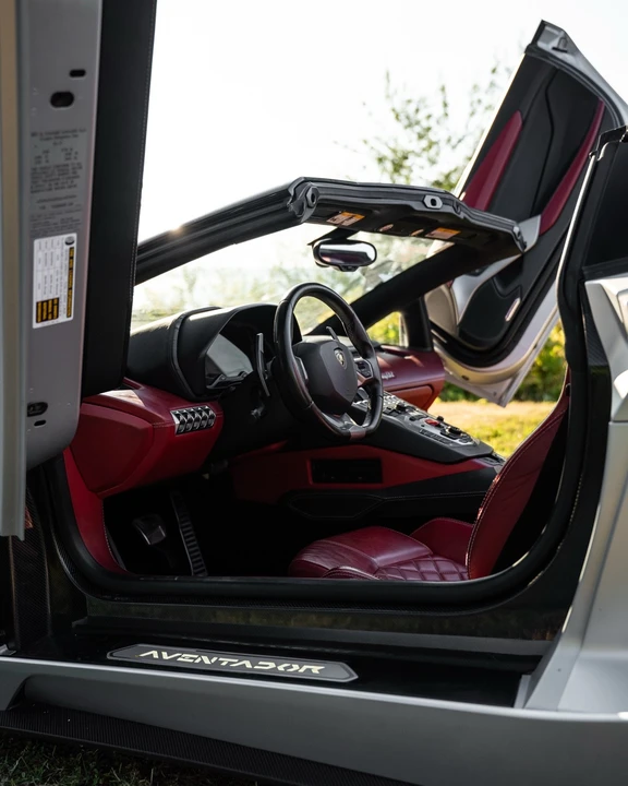 2018 Lamborghini Aventador S LP740-4 - Image 17 of 17