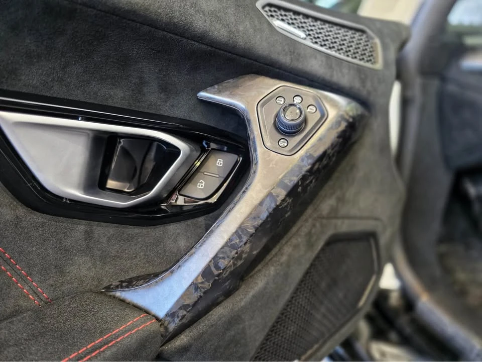 2018 Lamborghini Huracan - Image 13 of 20