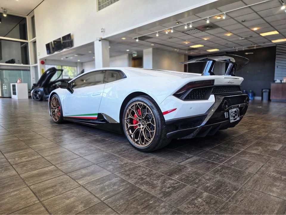 2018 Lamborghini Huracan - Image 3 of 20