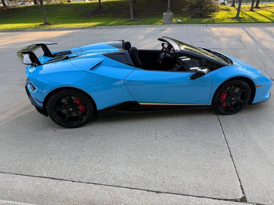 2018 Lamborghini Huracan - Image 12 of 20