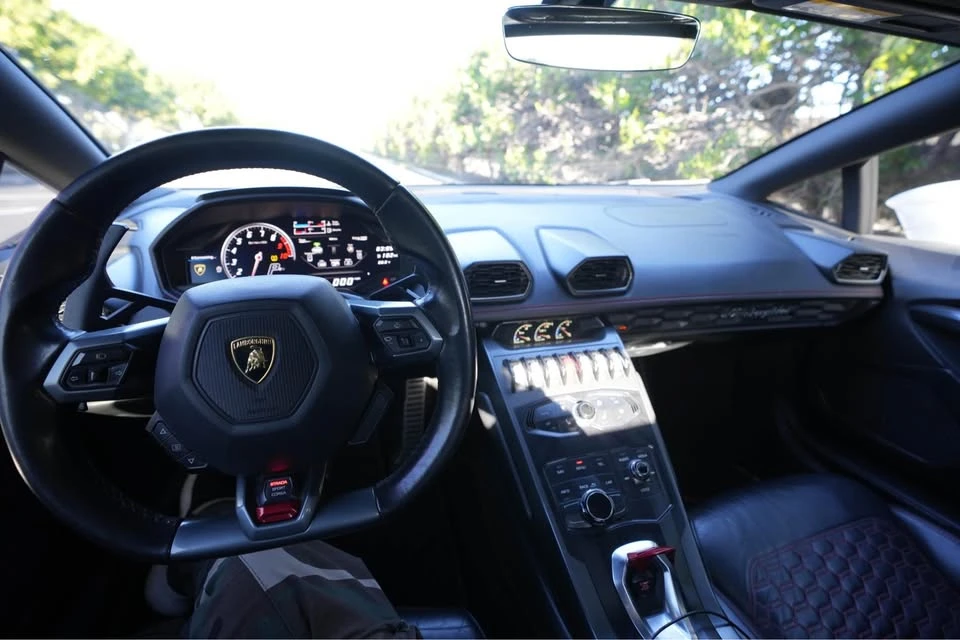 2018 Lamborghini Huracan LP580-2 - Image 4 of 8