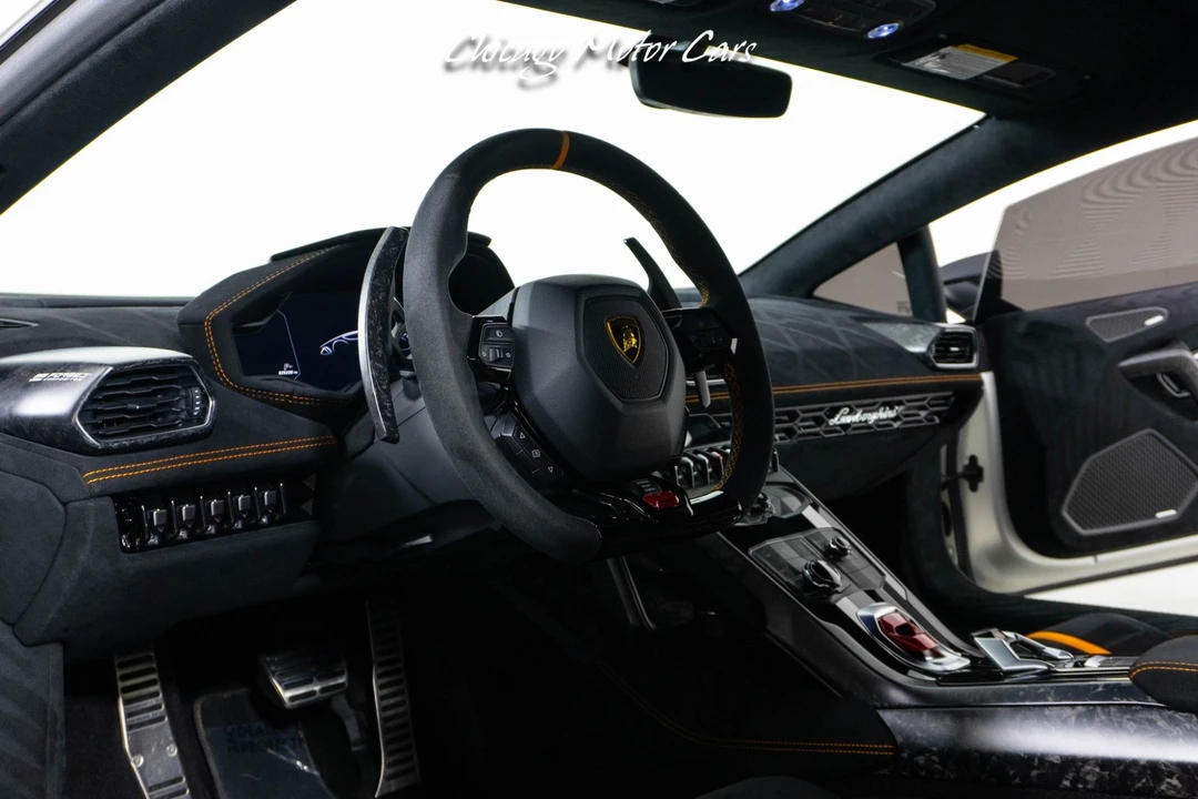2018 Lamborghini Huracan - Image 25 of 31