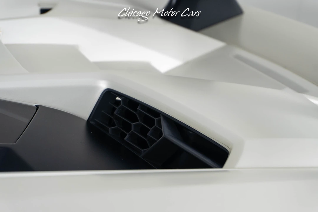 2018 Lamborghini Huracan - Image 22 of 31