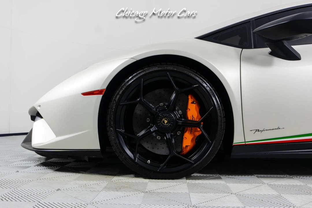 2018 Lamborghini Huracan - Image 5 of 31
