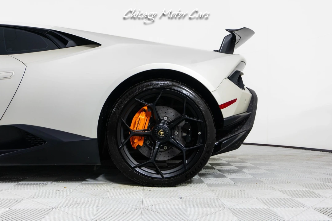 2018 Lamborghini Huracan - Image 4 of 31