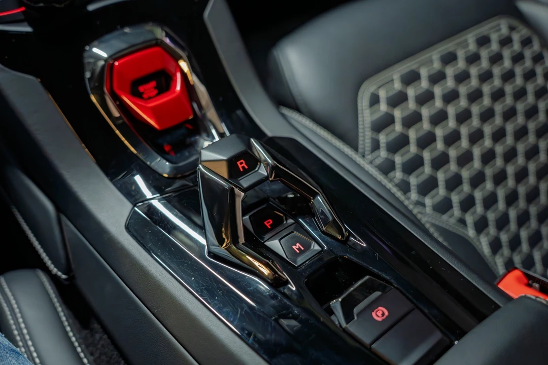 2018 Lamborghini Huracan - Image 26 of 31