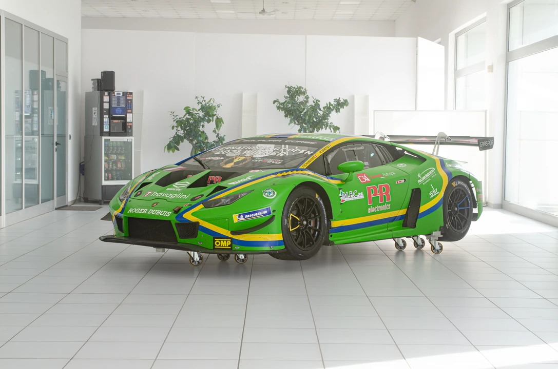 2018 Lamborghini Huracan LP640-4 EVO - Image 3 of 31