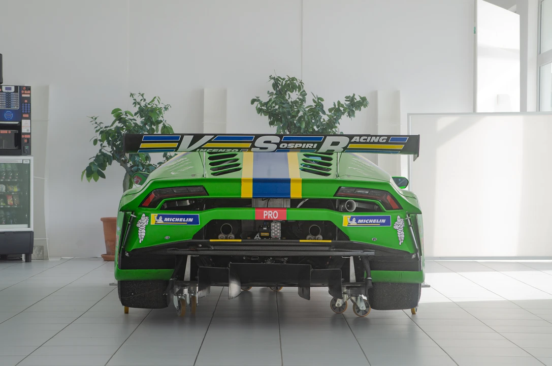 2018 Lamborghini Huracan LP640-4 EVO - Image 6 of 31