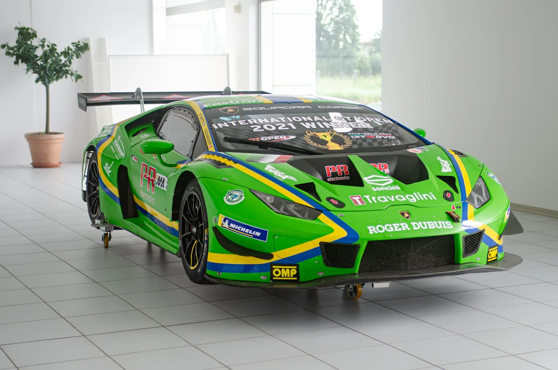 2018 Lamborghini Huracan LP640-4 EVO - Image 8 of 31