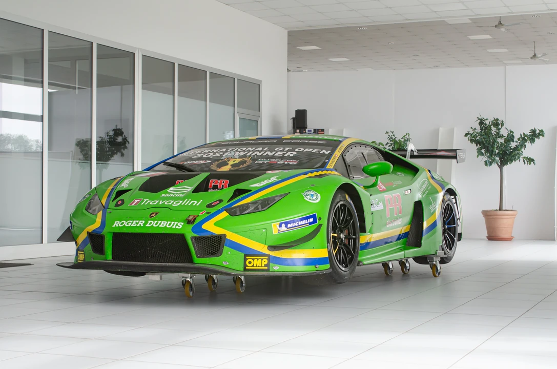 2018 Lamborghini Huracan LP640-4 EVO - Image 15 of 31
