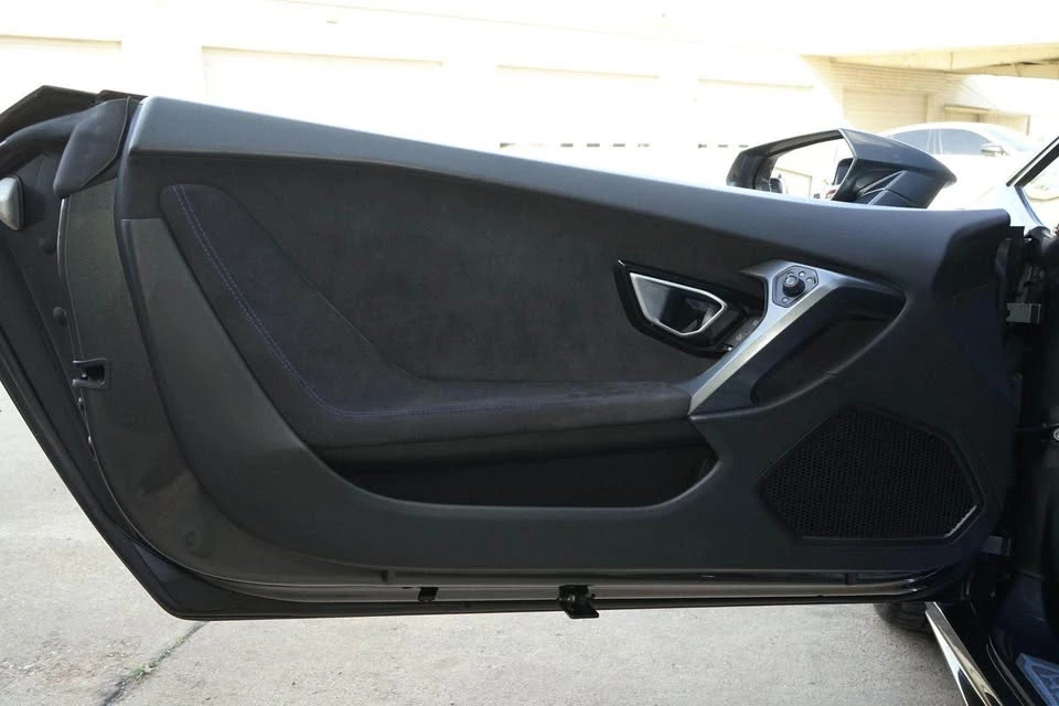 2018 Lamborghini Huracan LP580-2 - Image 10 of 16