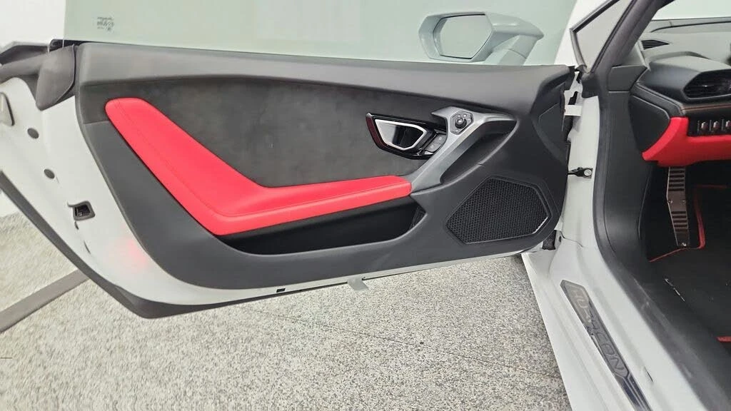 2018 Lamborghini Huracan LP580-2 - Image 30 of 31