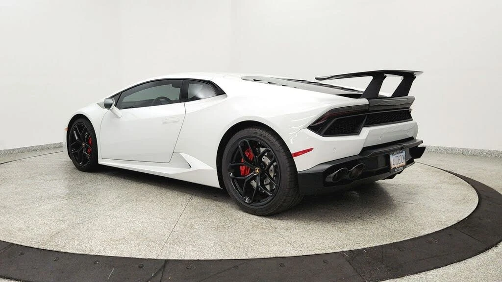 2018 Lamborghini Huracan LP580-2 - Image 3 of 31