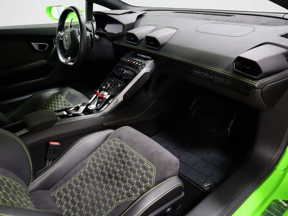 2018 Lamborghini Huracan LP580-2 - Image 13 of 31