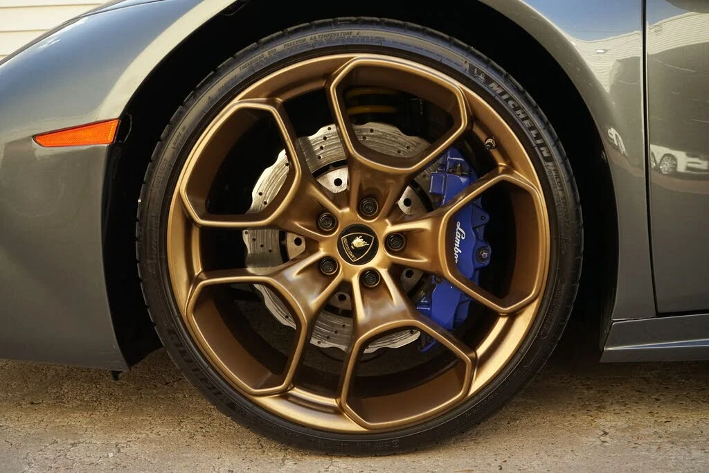 2018 Lamborghini Huracan LP580-2 - Image 22 of 23