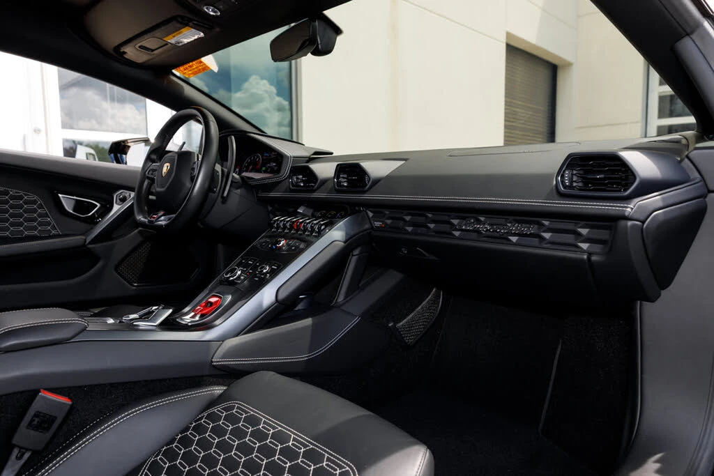 2018 Lamborghini Huracan LP580-2 - Image 31 of 31