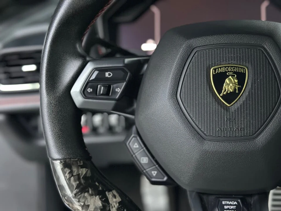 2018 Lamborghini Huracan LP580-2 - Image 10 of 14