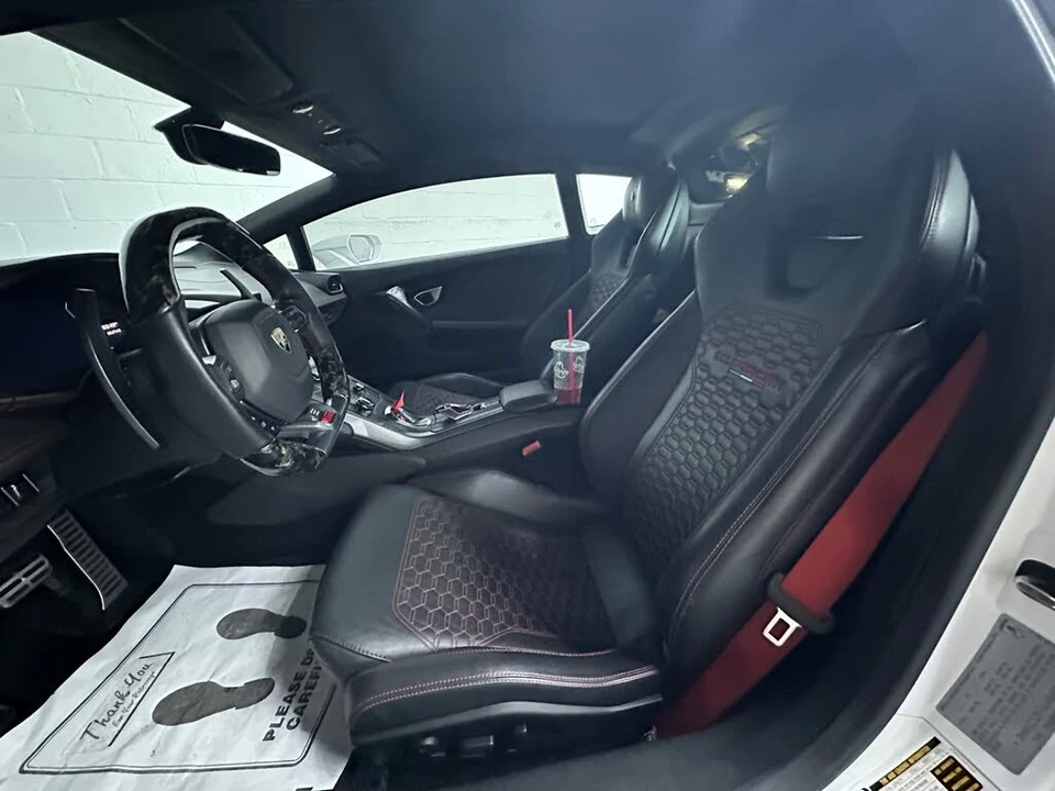 2018 Lamborghini Huracan LP580-2 - Image 8 of 14