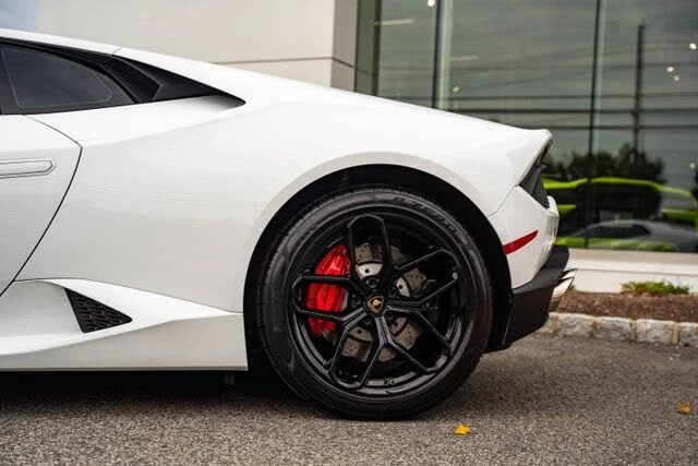 2018 Lamborghini Huracan LP580-2 - Image 15 of 31
