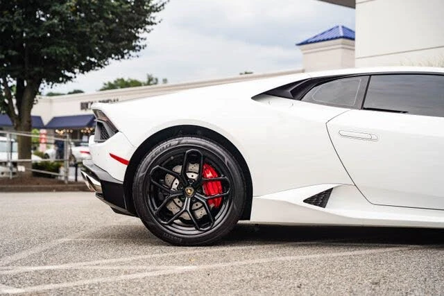 2018 Lamborghini Huracan LP580-2 - Image 17 of 31